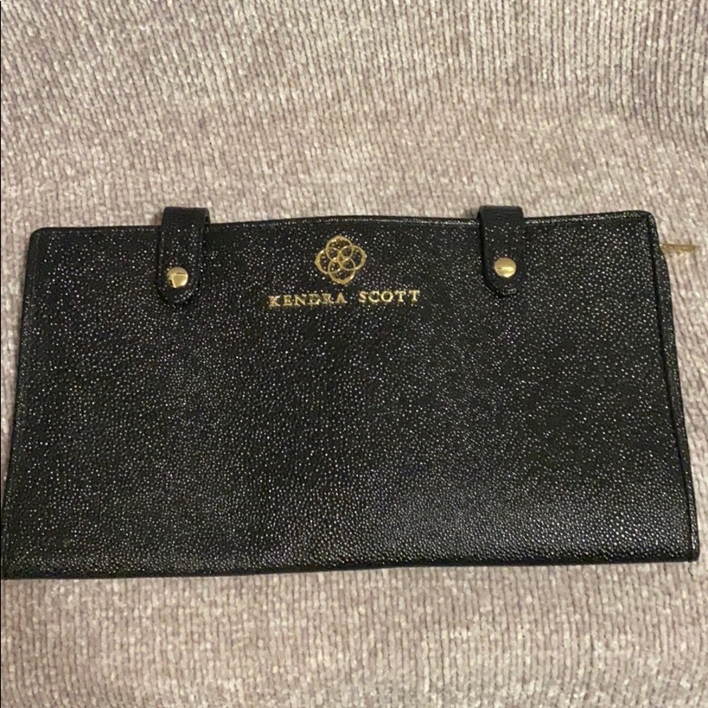 NWT Kendra Scott The Jet Set in Black Stingray